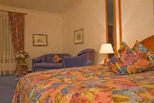Hotel Georgenhof マルクト・シュヴァーベン 3*,